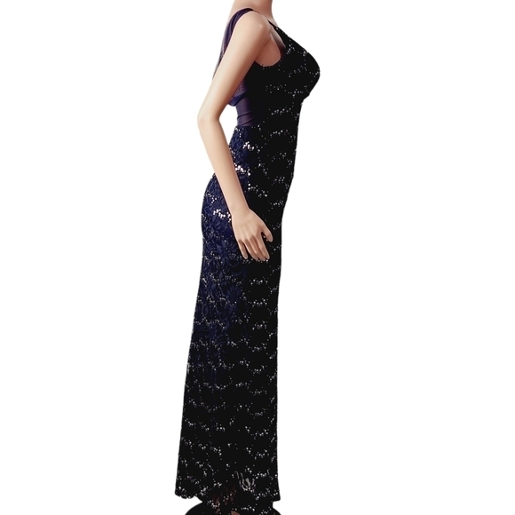 B. Darlin Blue Formal Deep V Sheer Back Maxi Sequin Dress Size: 1/2 - Picture 5 of 13